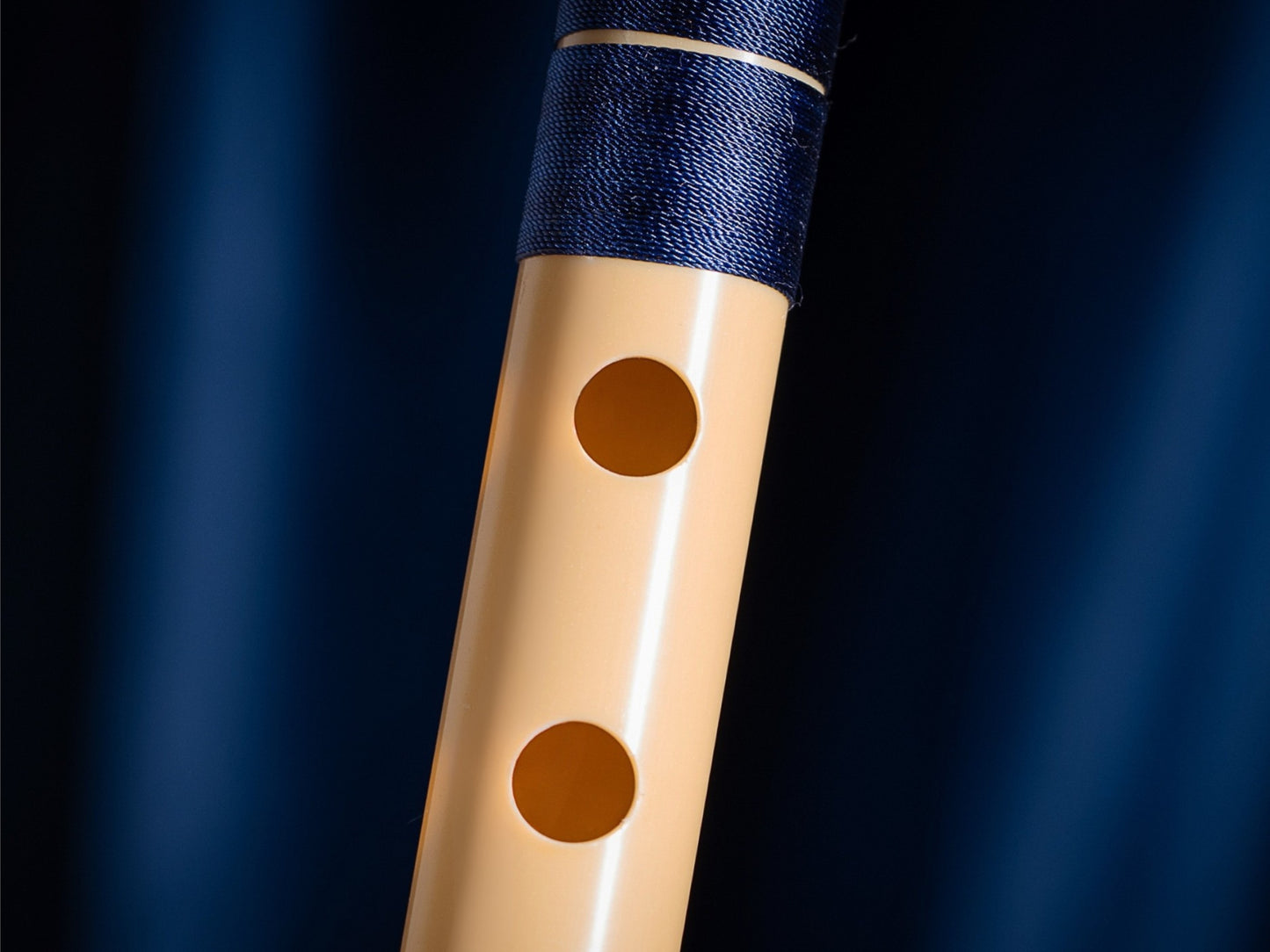 राधे बांसुरी पीवीसी फाइबर सी प्राकृतिक बांसुरी मध्य सप्तक 20.5"इंच | रंग