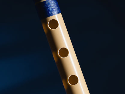 राधे बांसुरी पीवीसी फाइबर सी प्राकृतिक बांसुरी मध्य सप्तक 20.5"इंच | रंग