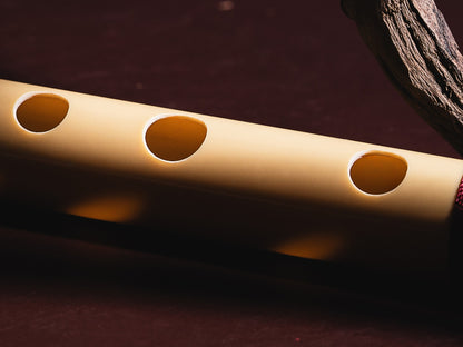 राधे बांसुरी पीवीसी फाइबर सी प्राकृतिक बांसुरी मध्य सप्तक 20.5"इंच | रंग