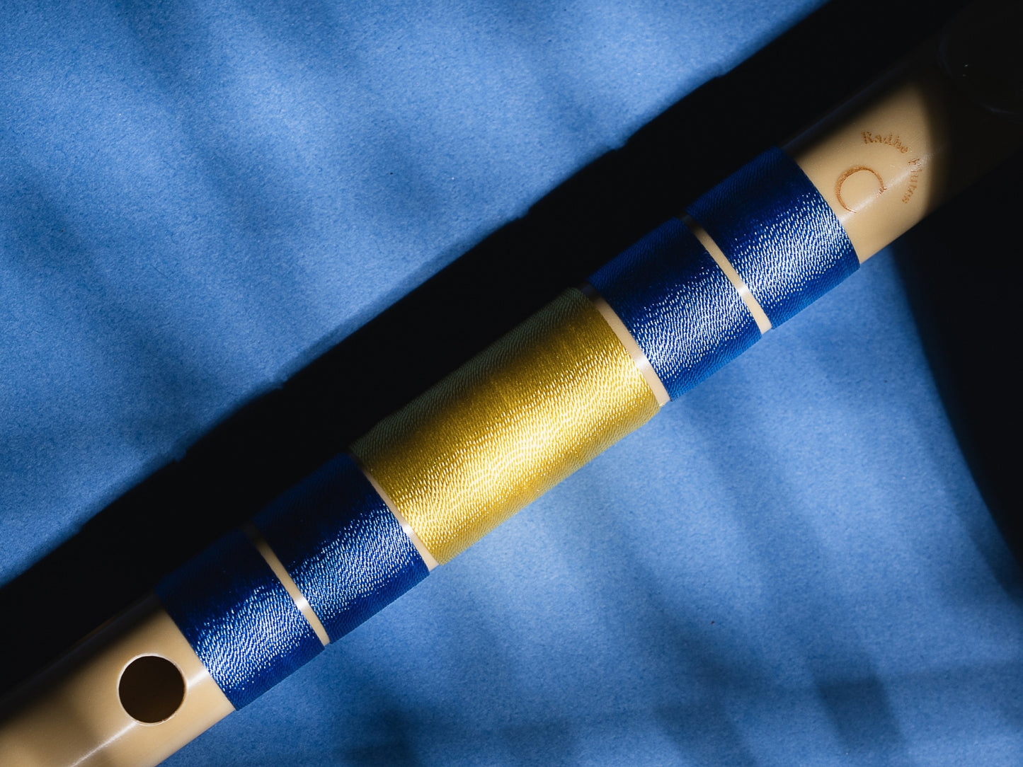 राधे बांसुरी पीवीसी फाइबर सी प्राकृतिक बांसुरी मध्य सप्तक 20.5"इंच | रंग