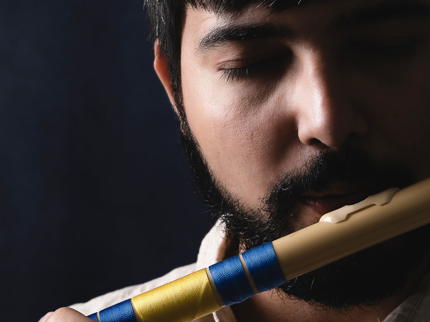 राधे बांसुरी पीवीसी फाइबर सी प्राकृतिक बांसुरी मध्य सप्तक 20.5"इंच | रंग