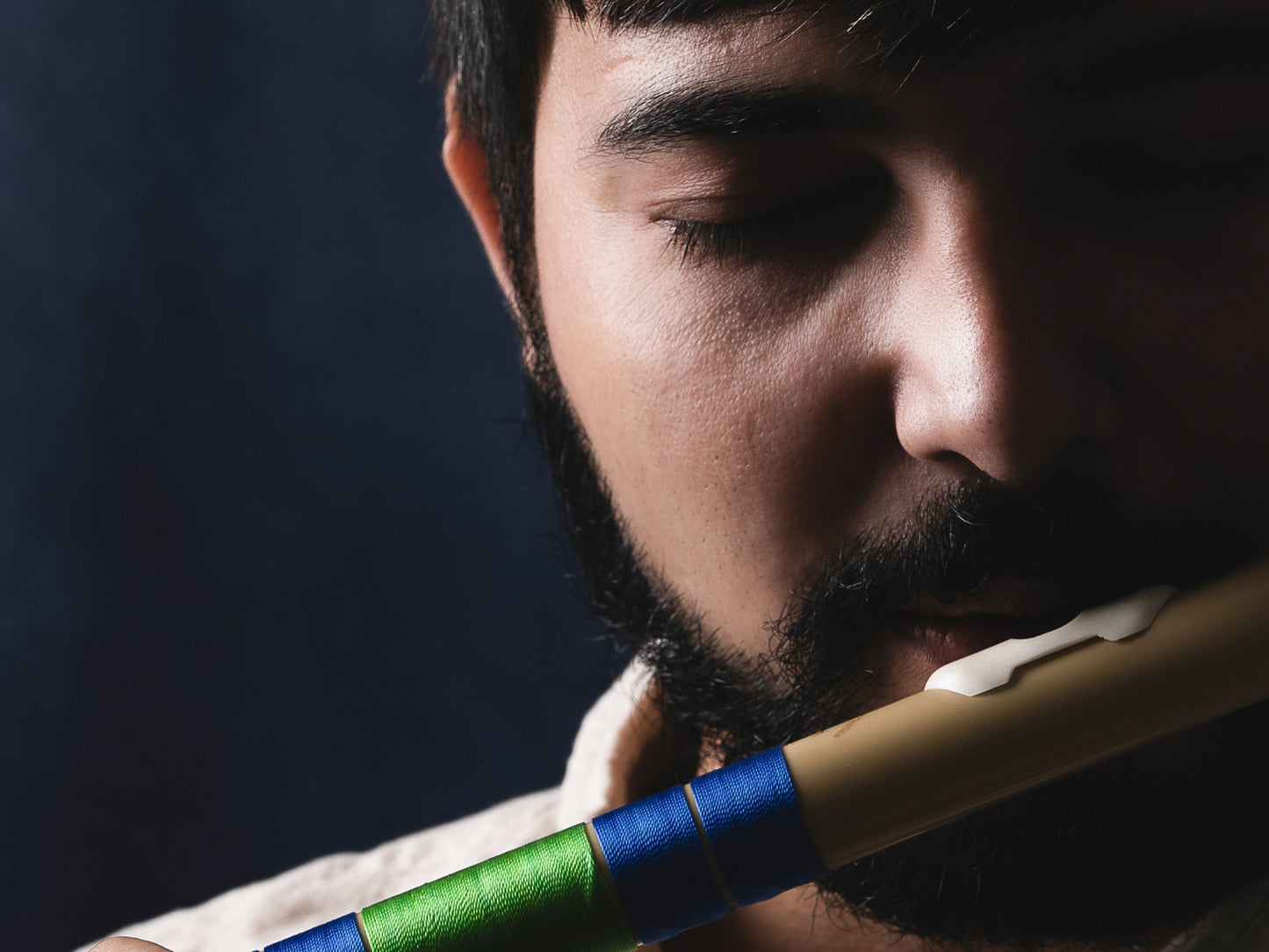 राधे बांसुरी पीवीसी फाइबर सी प्राकृतिक बांसुरी मध्य सप्तक 20.5"इंच | रंग