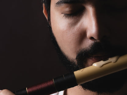 राधे बांसुरी पीवीसी फाइबर सी प्राकृतिक बांसुरी मध्य सप्तक 20.5"इंच | रंग