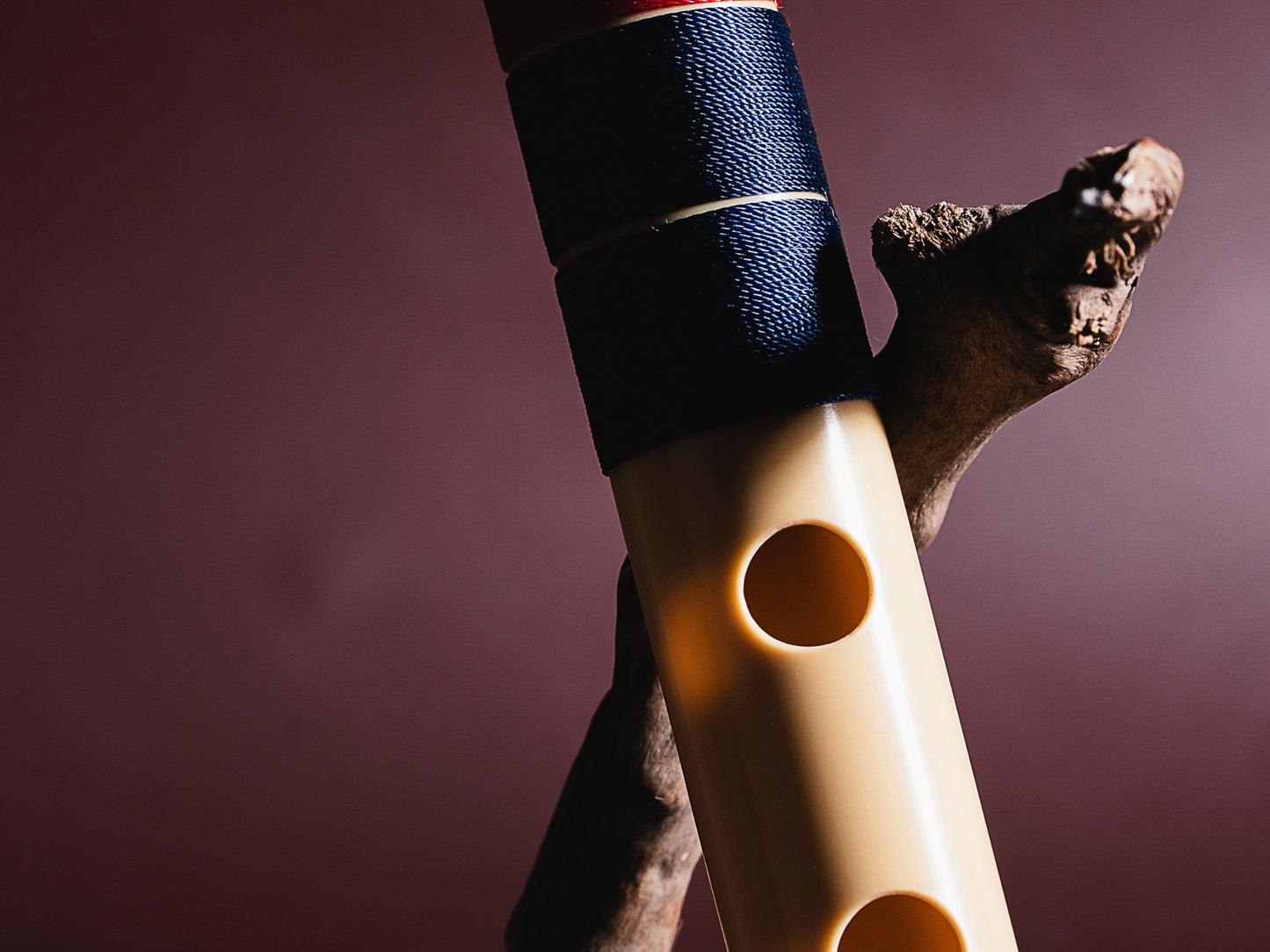 राधे बांसुरी पीवीसी फाइबर सी प्राकृतिक बांसुरी मध्य सप्तक 20.5"इंच | रंग