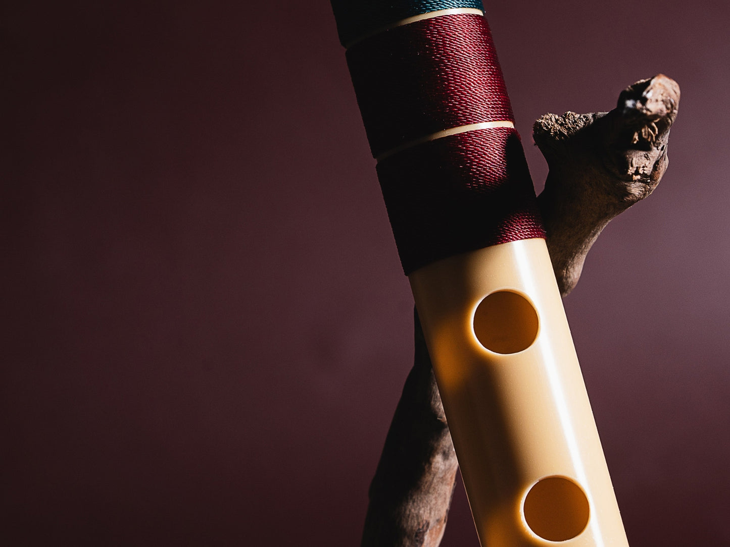 राधे बांसुरी पीवीसी फाइबर सी प्राकृतिक बांसुरी मध्य सप्तक 20.5"इंच | रंग